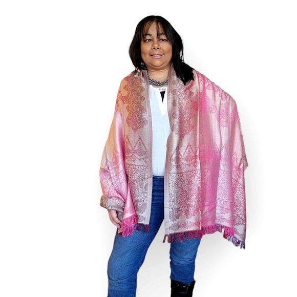 WOMENS PINK FLORAL SHOWL SCARF WITH FRINGES - Picture 1 of 10